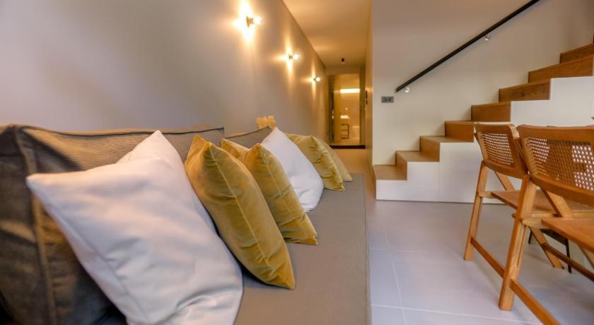 Alegria Suites By Porto City Hosts المظهر الخارجي الصورة