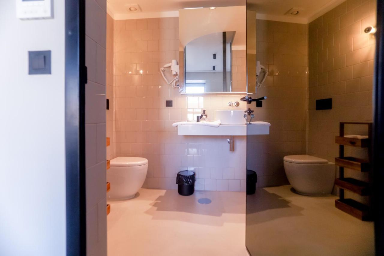 Alegria Suites By Porto City Hosts المظهر الخارجي الصورة