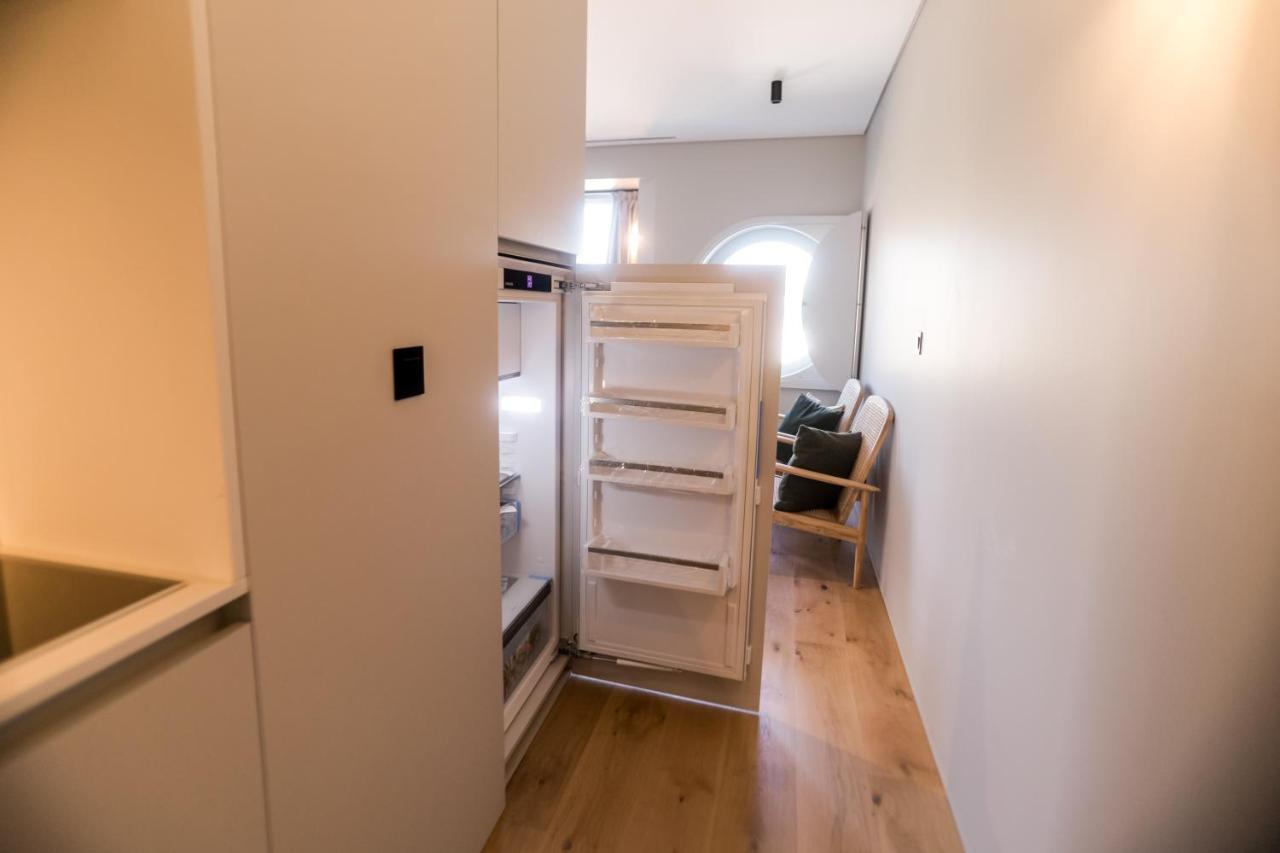 Alegria Suites By Porto City Hosts المظهر الخارجي الصورة